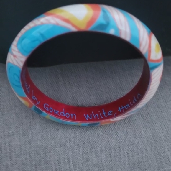 Wooden Hand Painted Turquoise Color Hummingbird Bracelet Gordon White Reto - Picture 4 of 8